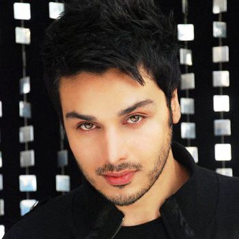 Ahsan Khan Will Be Hosting Exclusive Ramazan HUM TV Transmission
